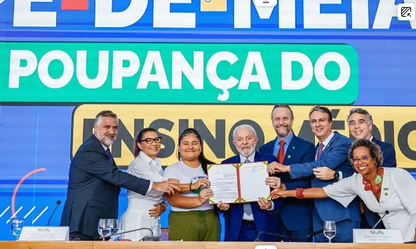 PROGRAMA PÉ DE MEIA DO MEC: BOLSA DE ATÉ R$ 9,2 MIL PARA ALUNOS DO ENSINO MÉDIA