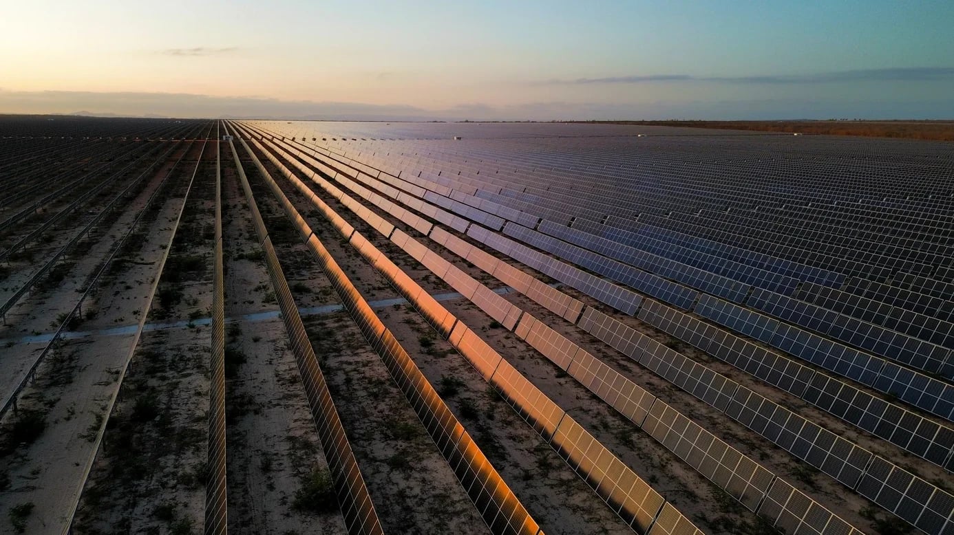 USINA SOLAR DE MENDUBIM INICIA OPERAÇÕES E PROMETE REVOLUCIONAR A PRODUÇÃO DE ALUMINA