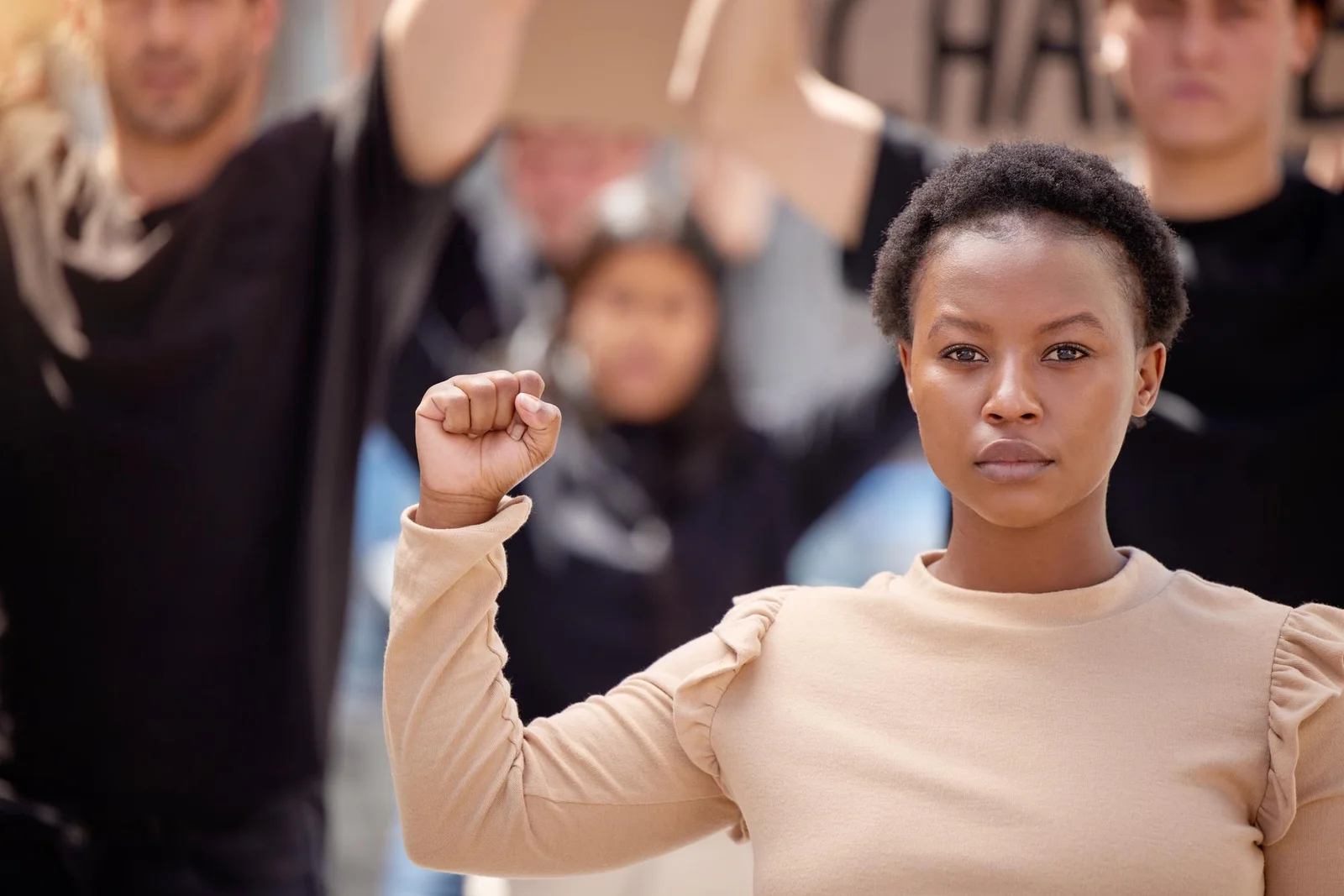 DIA DA CONSCIÊNCIA NEGRA: FERIADO NACIONAL REFORÇA A LUTA PELA IGUALDADE RACIAL