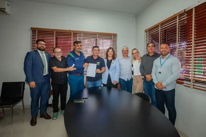PREFEITO RENATO OGAWA E CEO DA HIDROVIAS DO BRASIL ASSINAM CONVÊNIO PARA MANUTENÇÃO DA AVENIDA PADRE CASEMIRO