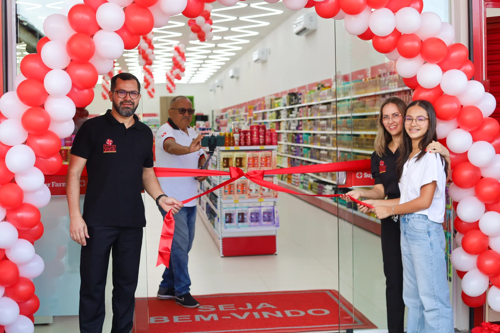 FARMÁCIA SUPER FARMA INAUGURA NOVA LOJA EM BARCARENA