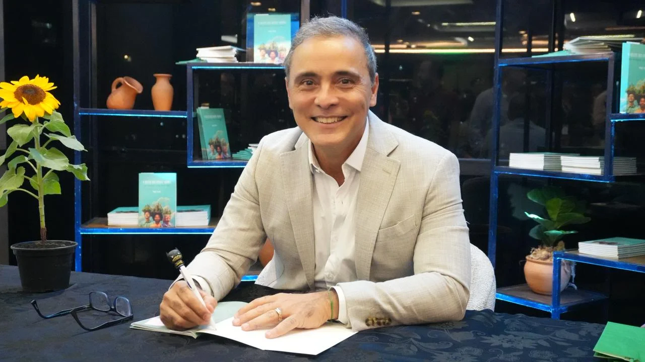 LIVRO SOBRE FUTURO SUSTENTÁVEL DE BELÉM É LANÇADO NA FIEPA