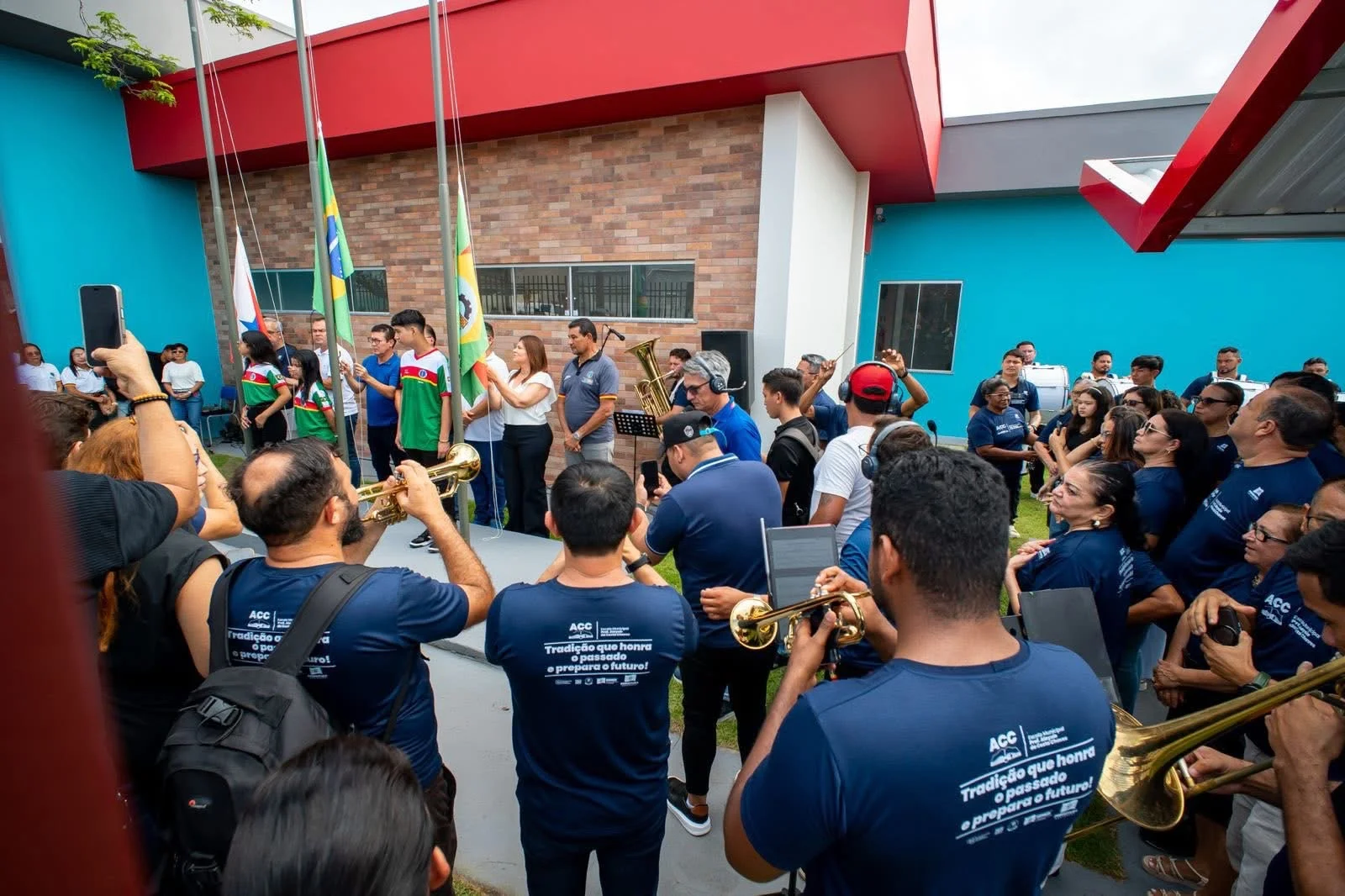 PREFEITURA ENTREGA NOVO PRÉDIO DA ESCOLA ALOYSIO DA COSTA CHAVES EM BARCARENA