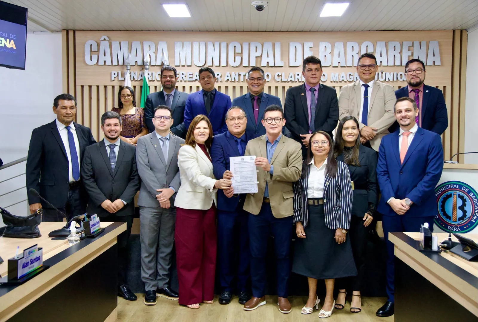 PREFEITO ASSINA ORDEM DE SERVIÇO PARA CONSTRUÇÃO DA NOVA SEDE DA CÂMARA MUNICIPAL DE BARCARENA