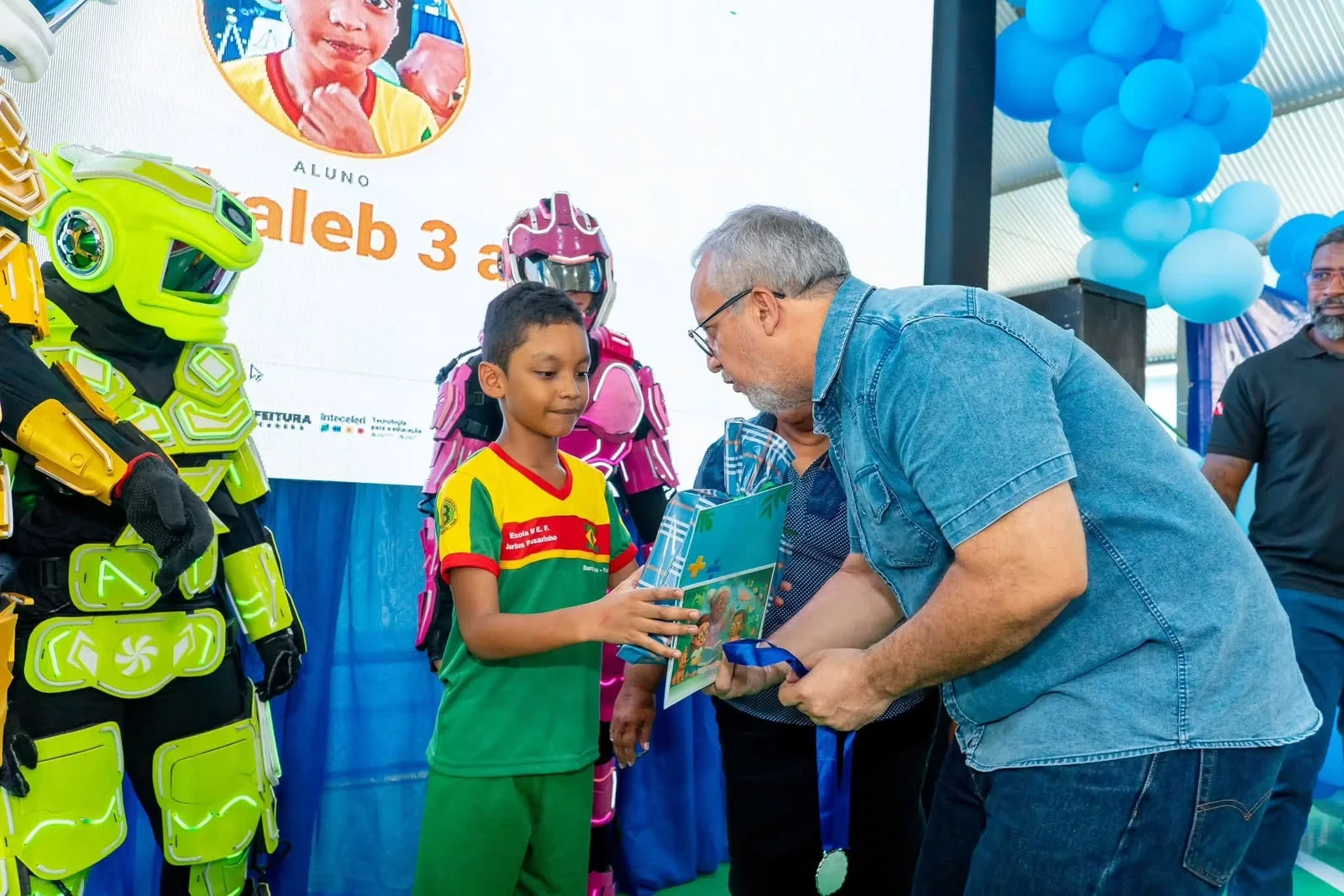 BARCARENA INVESTE EM ROBÓTICA E TECNOLOGIA PARA MODERNIZAR O ENSINO NA REDE MUNICIPAL