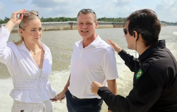 MINISTRA DA NORUEGA VISITA O PORTO DE VILA DO CONDE EM BARCARENA