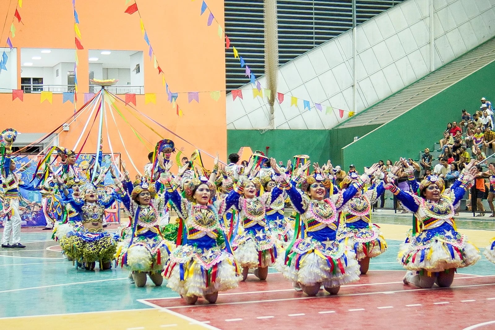 EVOLUÇÃO JUNINA LEVA O TÍTULO DE CAMPEÃ DO CONCURSO DE QUADRILHAS JUNINAS DE BARCARENA