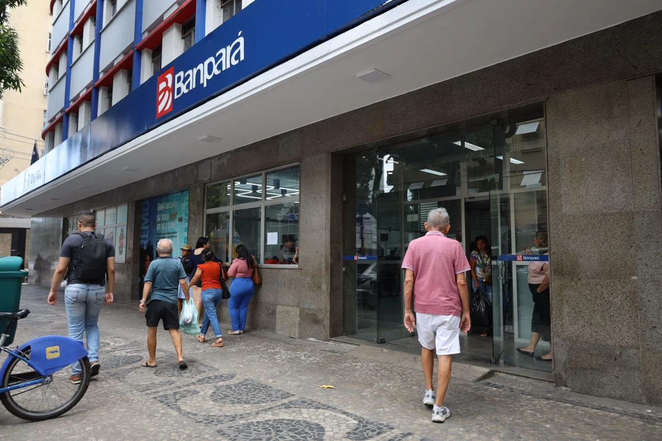 GOVERNO DO PARÁ ANTECIPA PRIMEIRA PARCELA DO 13º SALÁRIO A MAIS DE 161 MIL SERVIDORES