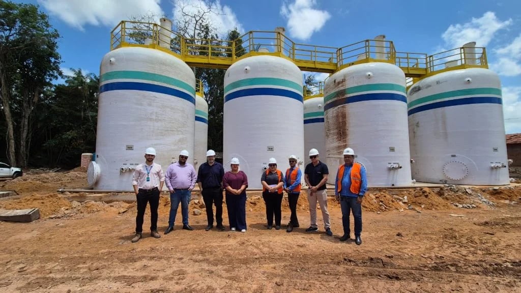 TRATA BEM BARCANENA SEGUE AVANÇANDO COM OBRAS DE ESGOTO EM FASE FINAL