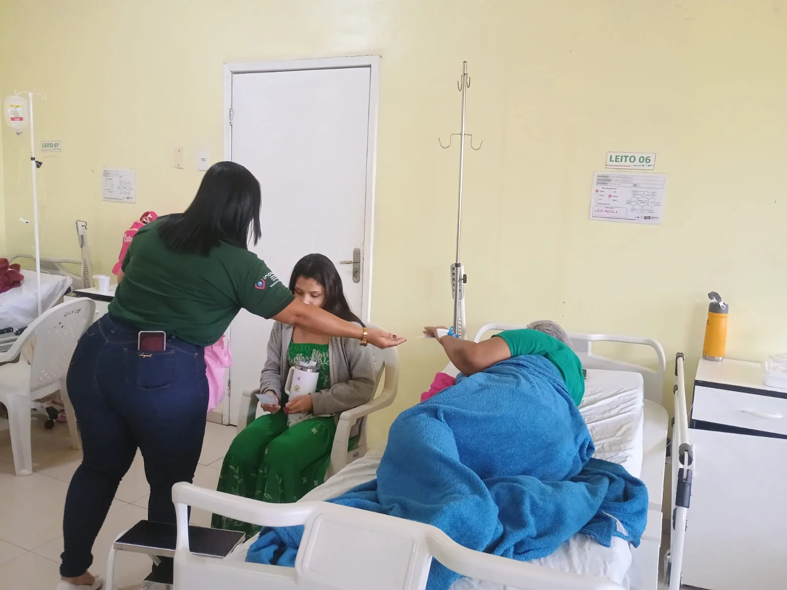HOSPITAL DE BARCARENA AMPLIA DEBATE SOBRE VIOLÊNCIA CONTRA A MULHER
